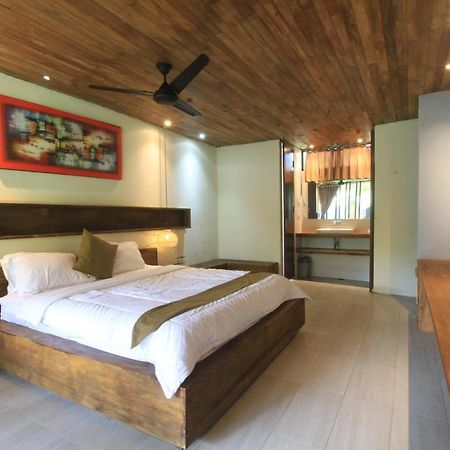Inna'S Villa Desa Krui ภายนอก รูปภาพ